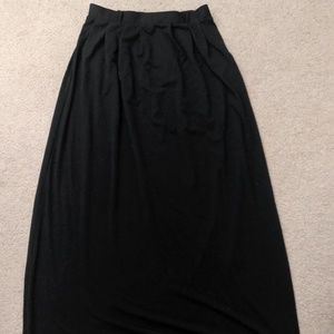 3/$25 Black maxi skirt